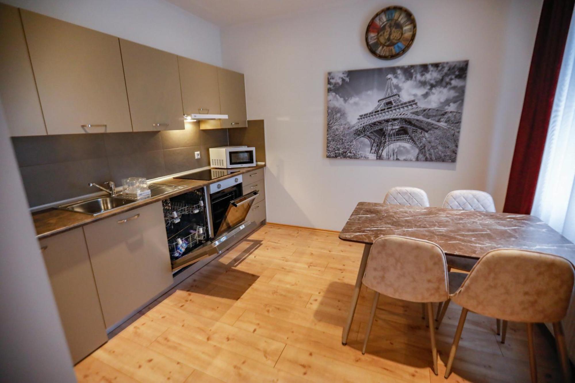 Turis Ferienwohnung 65-1 Triberg im Schwarzwald Luaran gambar